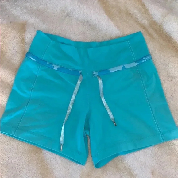 Lululemon 4”inch shorts - Picture 1 of 6